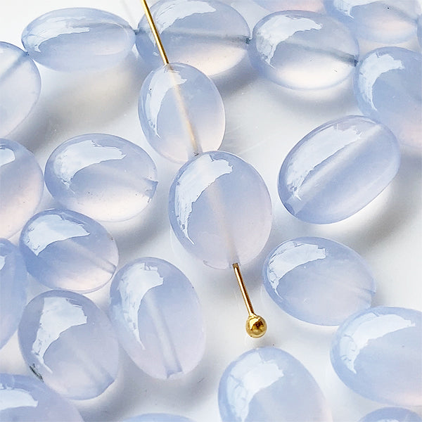 Blue Chalcedony (Flat Oval Plain) Size: Approx. 6-8.5 x 5-7mm Hole Diameter: Approx. 0.4-0.5mm