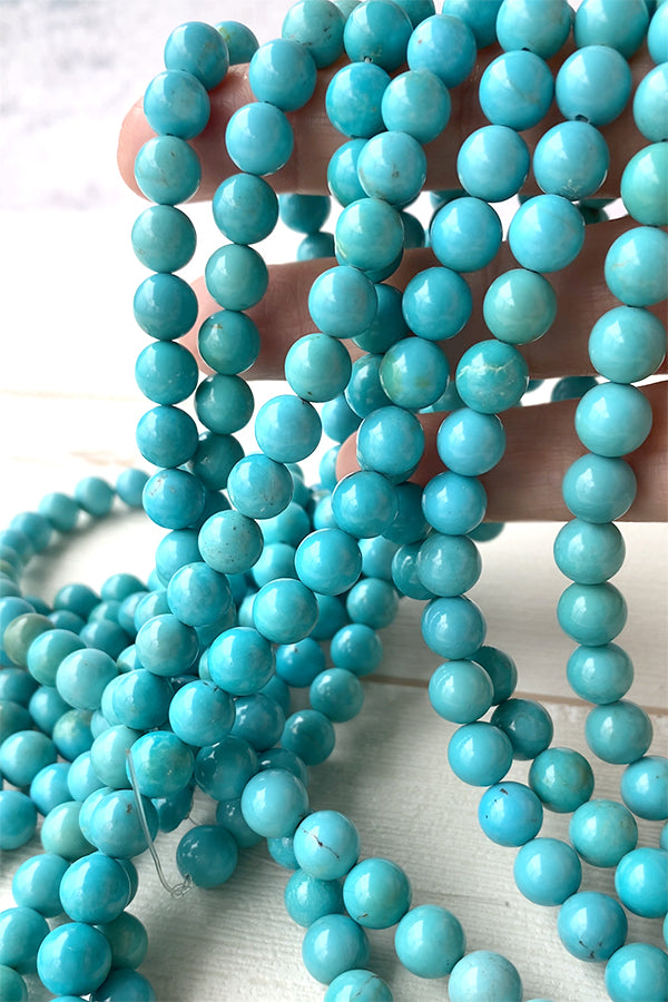 Turquoise (Round Plain) Size: Approx. 8mm Hole diameter: Approx. 0.5-0.6mm