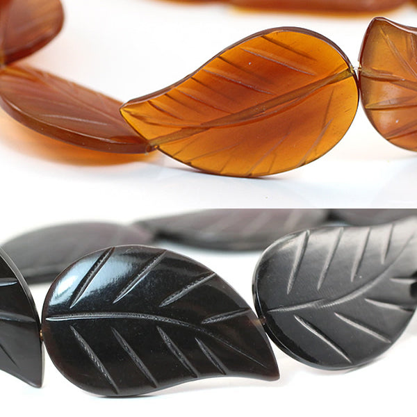 Horn (leaf cut) Size: approx. 43 x 26 mm Thickness: approx. 5.6 mm Hole diameter: approx. 0.6-07 mm 1 piece