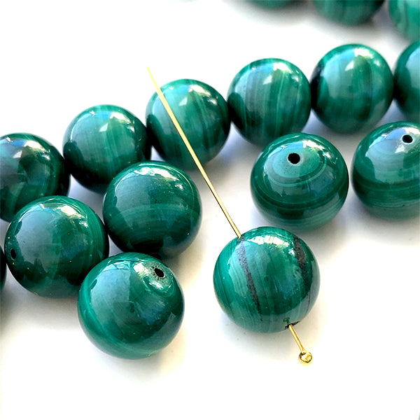 Malachite (round plain) Size: approx. 10mm Hole diameter: approx. 0.6-0.7mm