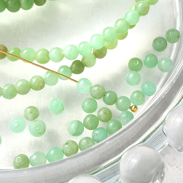 Chrysoprase (Round Plain) Size: Approx. 3mm Hole diameter: Approx. 0.4-0.5mm