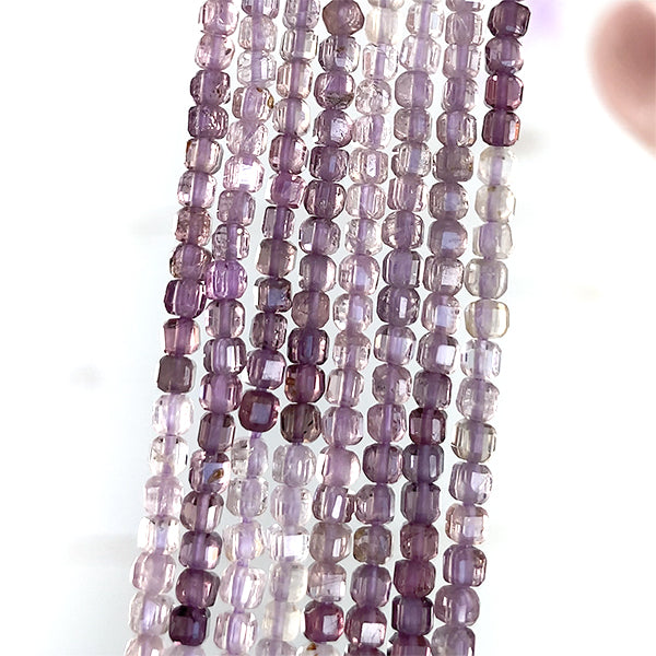 Spinel (cube square cut) Purple Size: Approx. 2-2.5mm Hole diameter: Approx. 0.4-0.5mm
