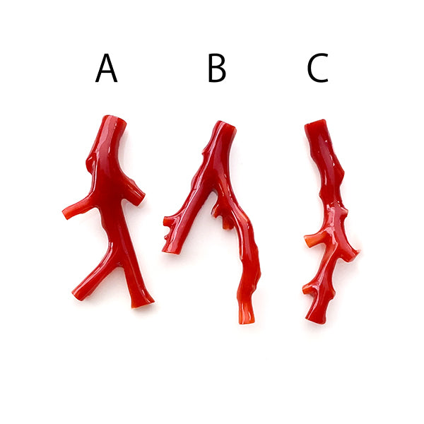 Blood red coral (branch) A-F Size: approx. 36-45 x 13-27 mm Hole diameter: approx. 0.8 mm 1 piece