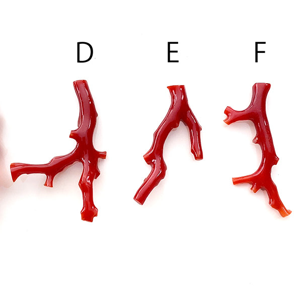 Blood red coral (branch) A-F Size: approx. 36-45 x 13-27 mm Hole diameter: approx. 0.8 mm 1 piece