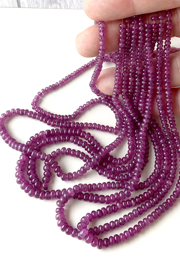 Ruby (button plain) Size approx. 2~2.5 x 2.5~4.5mm Hole diameter approx. 0.3~0.4mm