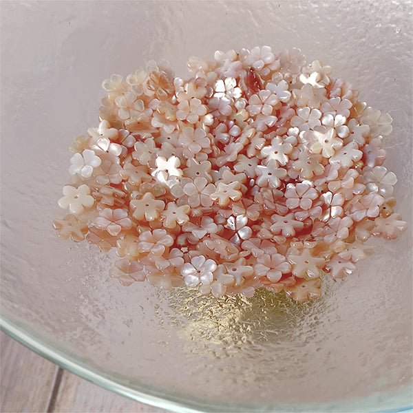 ピンクシェル (桜 さくら サクラ) 大きさ 約10mm 穴径 約0.8mm 1個