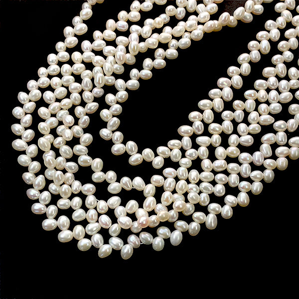 【淡水パール】 (ライス つぼみ) 大きさ 約6~6.5×5mm 穴径 約0.4~0.5mm