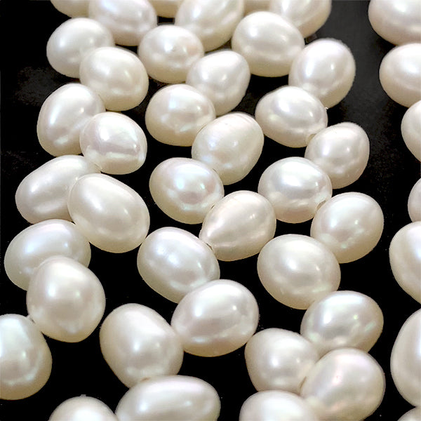 【淡水パール】 (ライス つぼみ) 大きさ 約6~6.5×5mm 穴径 約0.4~0.5mm