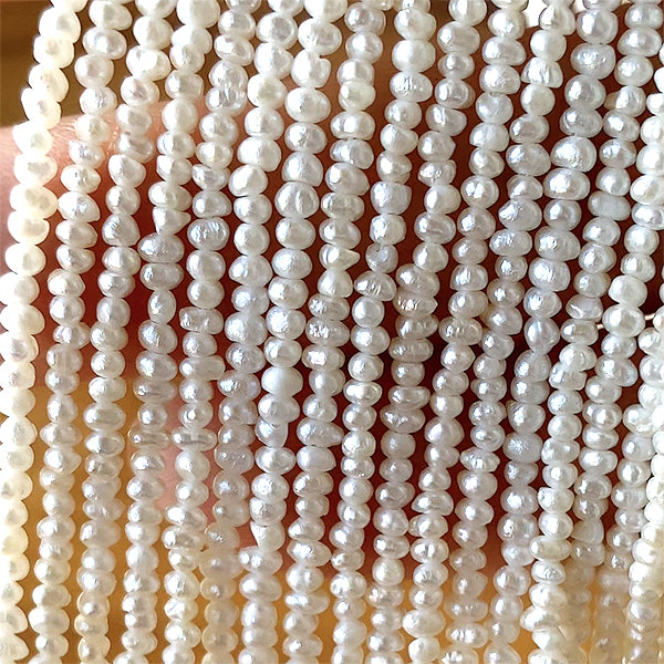 淡水パール (ポテト) 大きさ 約1.5~1.8×2~2.5mm 穴径 約0.4~0.5mm