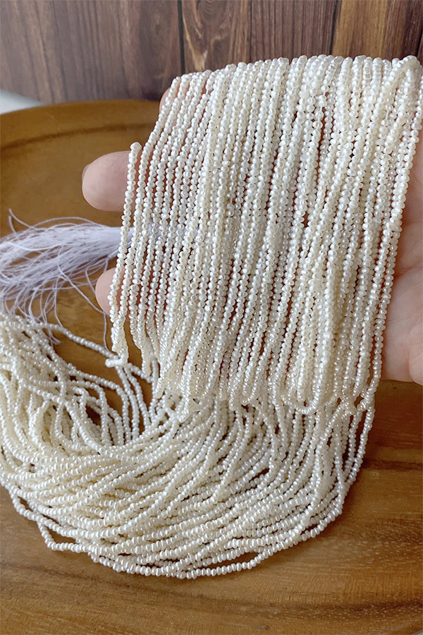 淡水パール (ポテト) 大きさ 約1.5~1.8×2~2.5mm 穴径 約0.4~0.5mm