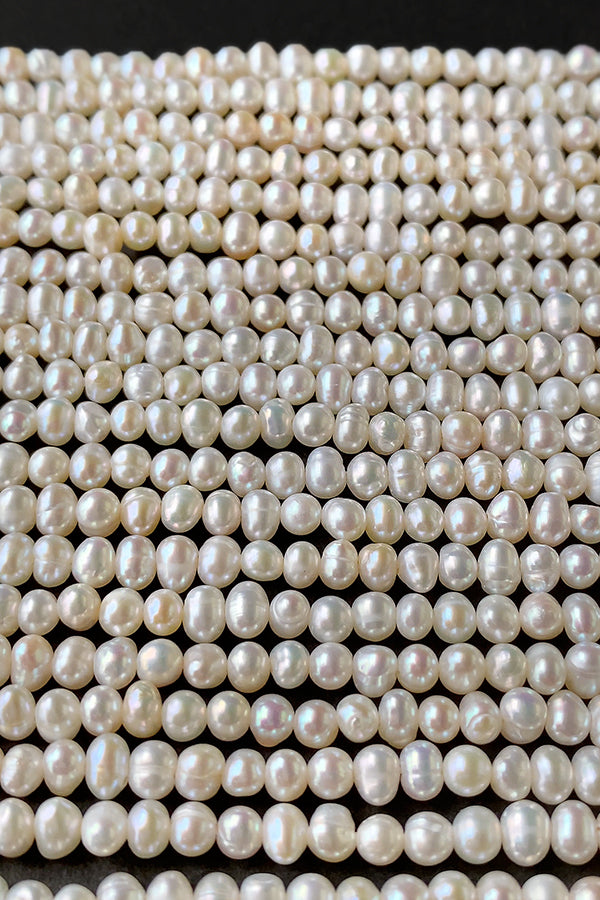 【淡水パール】 (ポテト) 大きさ 約3~3.5×4~4.5mm 穴径 約0.4~0.5mm