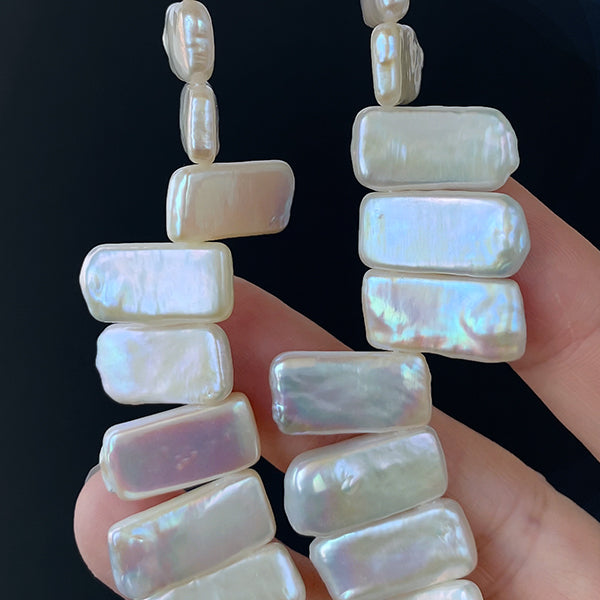 【淡水パール】 (フラットスクエア) 大きさ 約9~10×17~19mm 穴径 約0.4~0.5mm 2個
