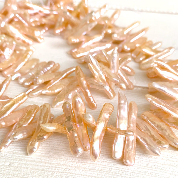 【淡水パール】(スティック ビワ 枝) 大きさ 約3.5~5×20~25mm カラー ナチュラルオレンジ