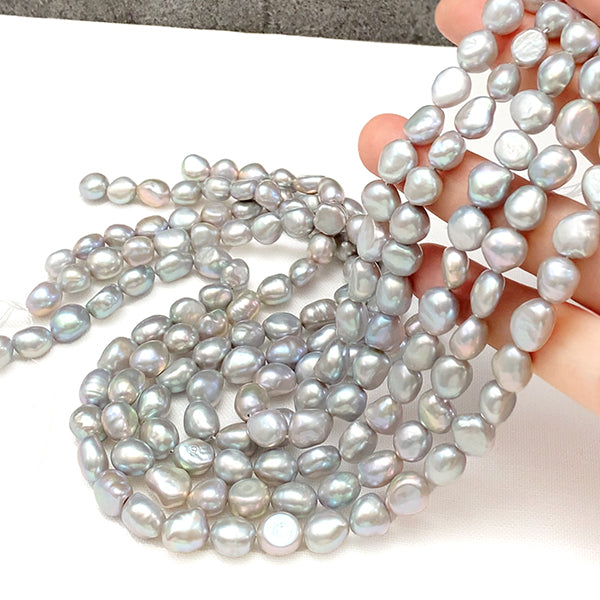 【淡水パール】 (バロック) グレー 大きさ 約9~11×8.5~11mm 穴径 約0.4~0.5mm 1連 約35cm 34~35個
