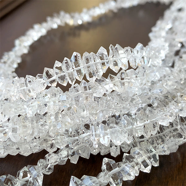 Afghanistan Crystal (Rough Cut, Tumble Cut) Size: Approx. 2.5-4 x 6-9mm Hole Diameter: Approx. 0.4-0.5mm