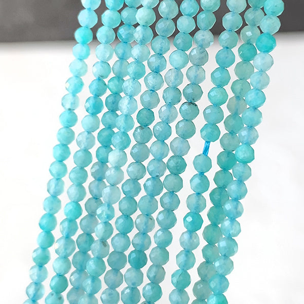 【天然石】 アマゾナイト （ラウンドカット） 大きさ　約2～2.2mm 穴径　約0.4～0.5mm