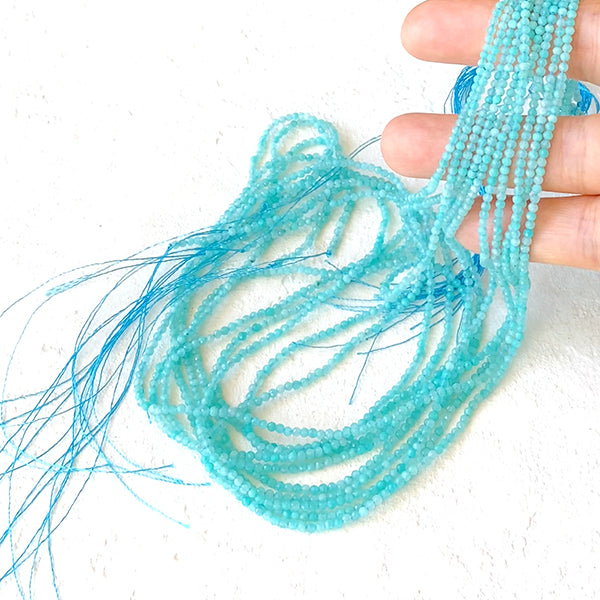 【天然石】 アマゾナイト （ラウンドカット） 大きさ　約2～2.2mm 穴径　約0.4～0.5mm