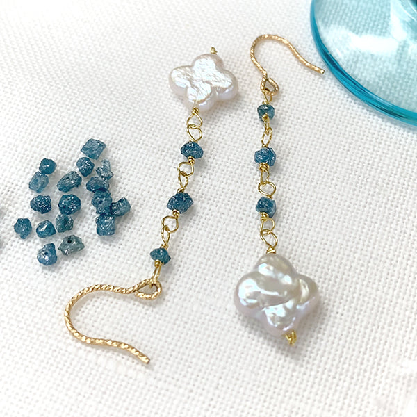 【天然石】 ダイヤモンド （ラフカット） ブルー 大きさ　約1.2～2.4×2～3.5mm 穴径　約0.3～0.4mm