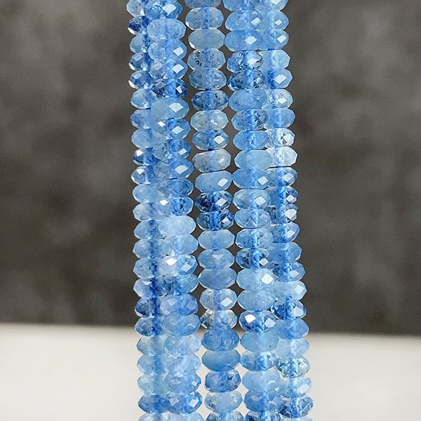 【Natural Stone】 Aquamarine (button cut) Size: approx. 2 x 3.8 mm Hole diameter: approx. 0.4-0.5 mm
