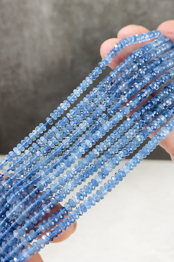 【Natural Stone】 Aquamarine (button cut) Size: approx. 2 x 3.8 mm Hole diameter: approx. 0.4-0.5 mm