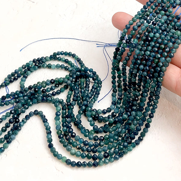 【天然石】 トルマリン （ラウンドカット） ブルー グリーン 大きさ　約4mm 穴径　約0.5～0.6mm