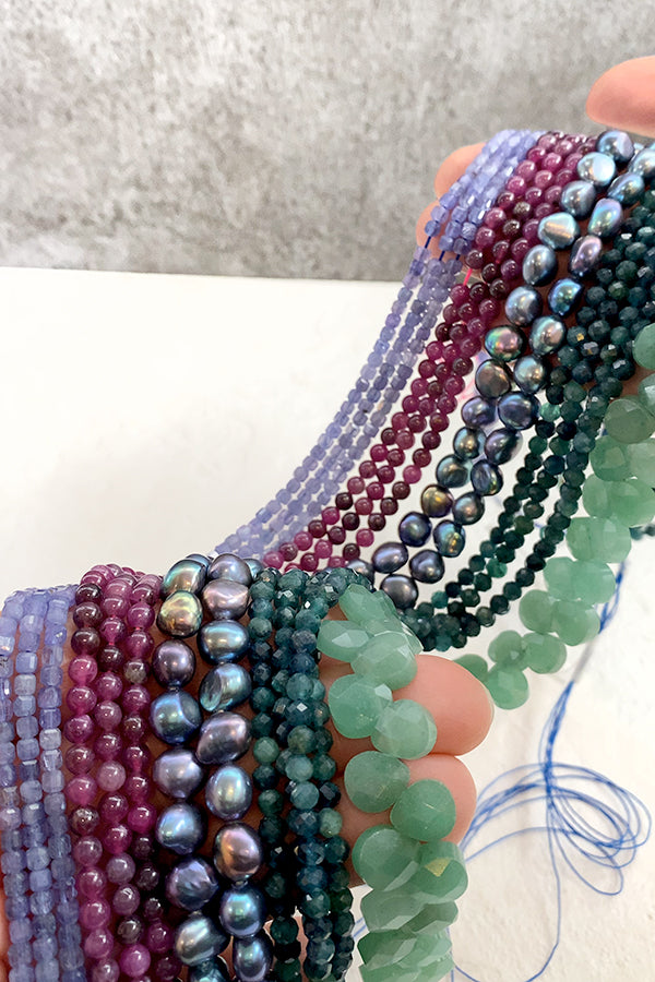 【天然石】 トルマリン （ラウンドカット） ブルー グリーン 大きさ　約4mm 穴径　約0.5～0.6mm