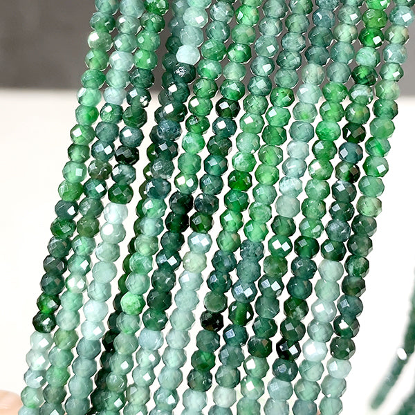 【天然石】 グアテマラジェイド （ボタンカット） 大きさ　約2×3mm 穴径　約0.5～0.6mm