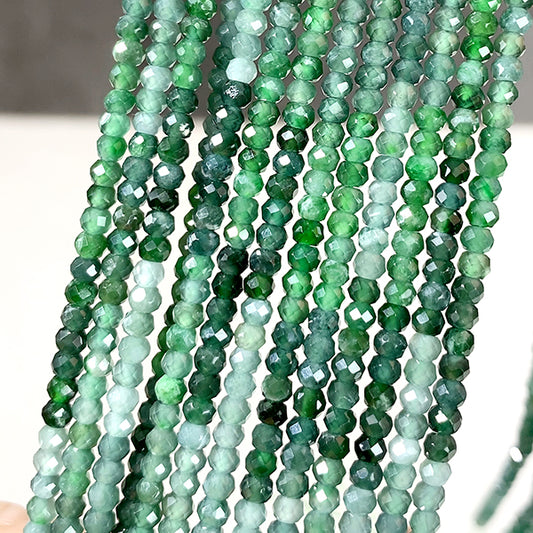 【天然石】 グアテマラジェイド （ボタンカット） 大きさ　約2×3mm 穴径　約0.5～0.6mm