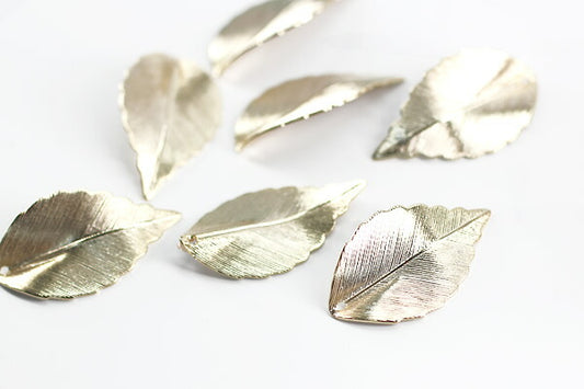 Leaf Leaf Size Approximately 14.5mm x 26mm Light gold plated 1 piece 