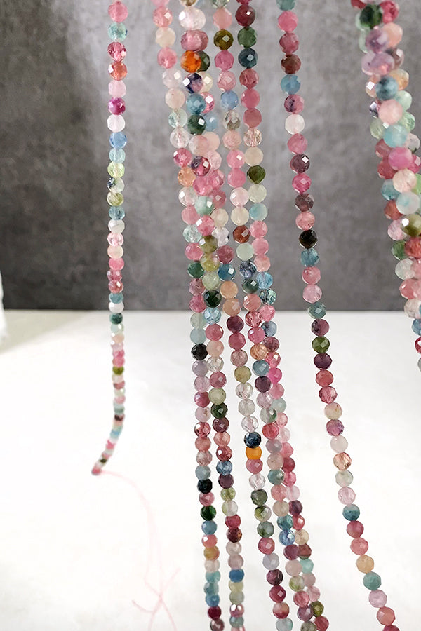 【天然石】 トルマリン （ラウンドカット） マルチカラー　ミックス 大きさ　約4～4.2mm 穴径　約0.5～0.6mm