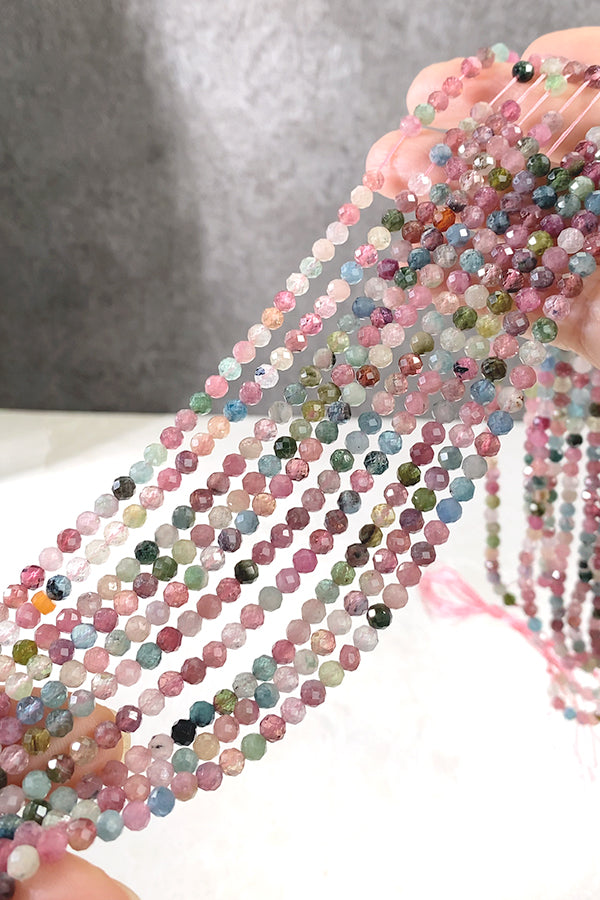 【天然石】 トルマリン （ラウンドカット） マルチカラー　ミックス 大きさ　約4～4.2mm 穴径　約0.5～0.6mm