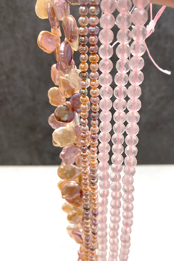 【天然石】 ローズクォーツ （ラウンドカット） 大きさ　約6mm 穴径　約0.4～0.5mm