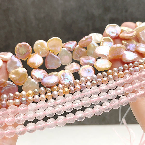 【天然石】 ローズクォーツ （ラウンドカット） 大きさ　約6mm 穴径　約0.4～0.5mm