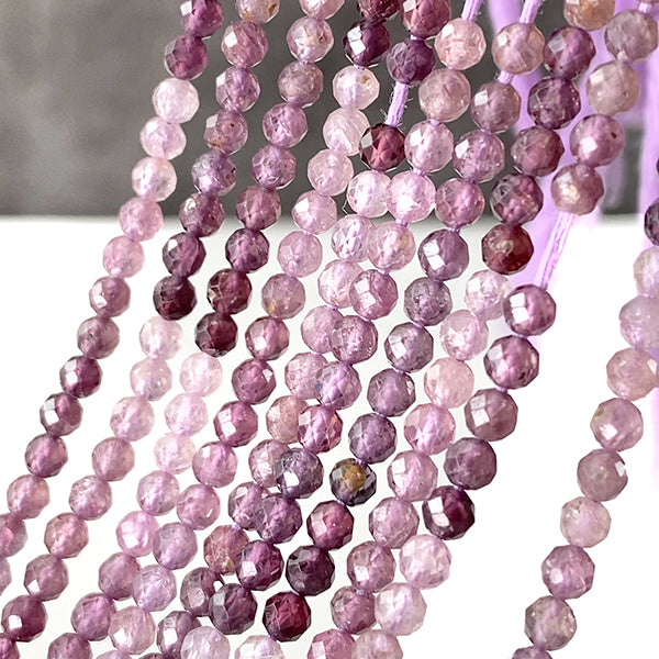 [Natural Stone] Spinel (Round Cut) Purple Size: approx. 3.2-3.2 x 3.4-3.5mm Hole diameter: approx. 0.4-0.5mm