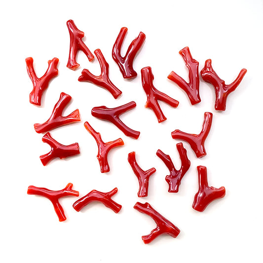 Blood red coral Red coral (branch) 1-18 Size: approx. 15-22 x 14-17 mm Hole diameter: approx. 0.8 mm 1 piece