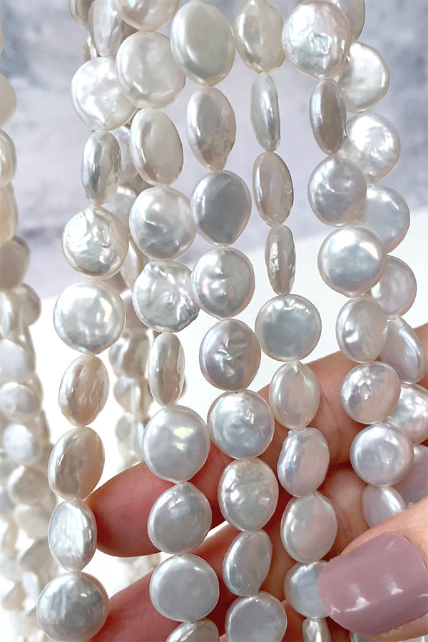 Freshwater pearl (coin disc) Size: approx. 11-12mm Hole diameter: approx. 0.4-0.5mm