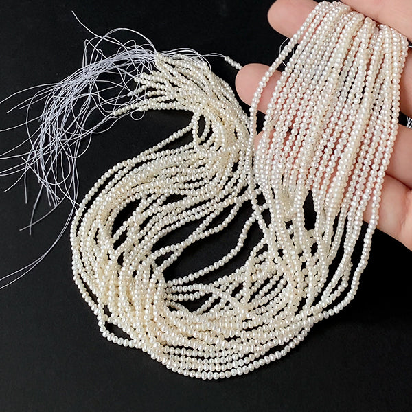 【淡水パール】 （ポテト） 大きさ　約2～2.3×2.5～2.8mm 穴径　約0.4～0.5mm