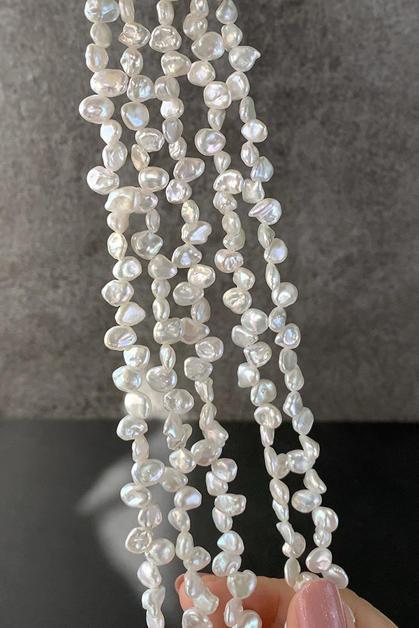 【淡水パール】 （けし　花びら） 大きさ　約6～7×7～8.5mm 穴径　約0.4～0.5mm