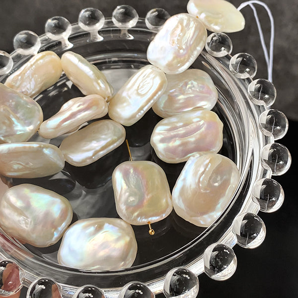 [Freshwater Pearl] (Flat Square Rectangle) Size: Approx. 19-20 x 14-15mm Hole Diameter: Approx. 0.4-0.5mm