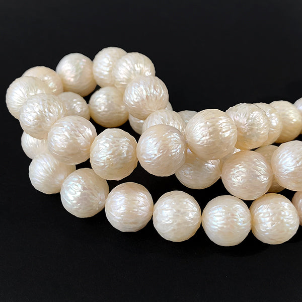 [Freshwater pearl] (Round cut) Size: Approx. 11-12.5mm Hole diameter: Approx. 0.5-0.6mm 