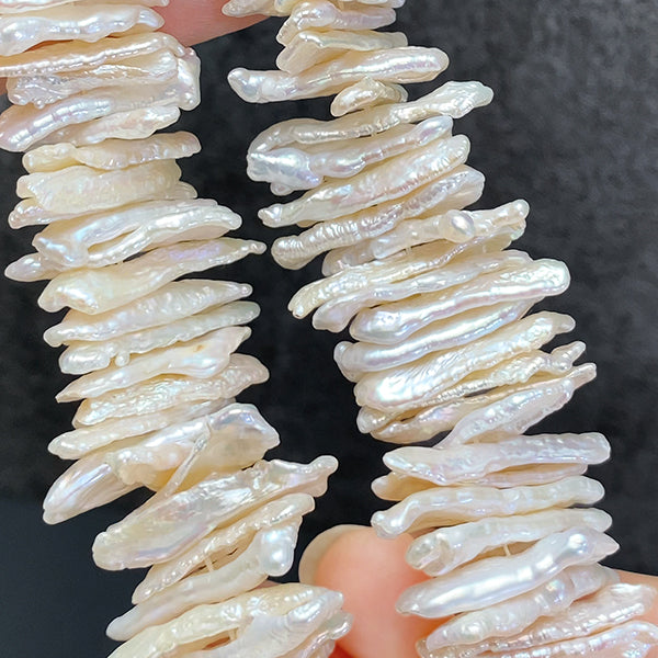 Freshwater Pearl (Loquat Stick) Size: Approx. 2-2.5 x 20-30mm Hole Diameter: Approx. 0.4-0.5mm