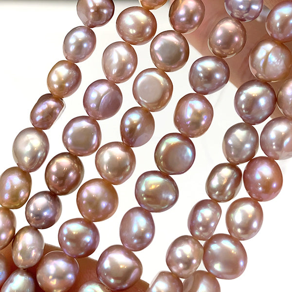 【淡水パール】 （フラットポテト） ピンク 大きさ　約6.5～7×7～7.5mm 穴径　約0.5～0.6mm 1連　約36cm　約53個