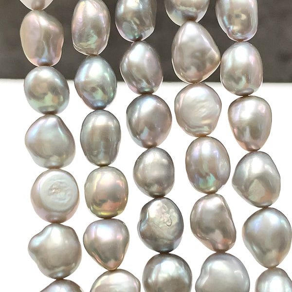 【淡水パール】 （バロック） グレー 大きさ　約9～11×8.5～11mm 穴径　約0.4～0.5mm 1連　約35cm　34～35個