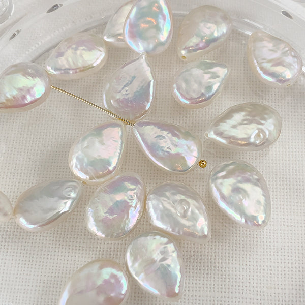 【淡水パール】 （フラットドロップ） 大きさ　約12.5～13×9～10mm 穴径　約0.5～0.6mm 10個