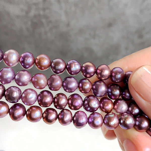 【淡水パール】 （ポテト） パープル 大きさ　約7.5～8×7.5～8.5mm 穴径　約0.4～0.5mm 1連　約36cm　50個