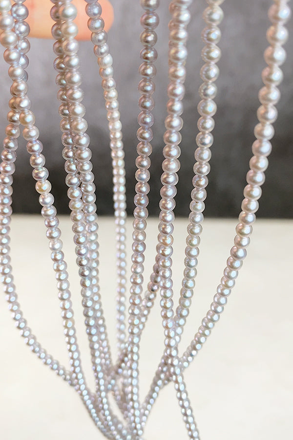 Freshwater Pearls (Semi-Round) Gray, Size: Approx. 2.8-3 x 3-3.2mm, Hole Diameter: Approx. 0.4-0.5mm, Strand: Approx. 38cm, 130 Pearls 