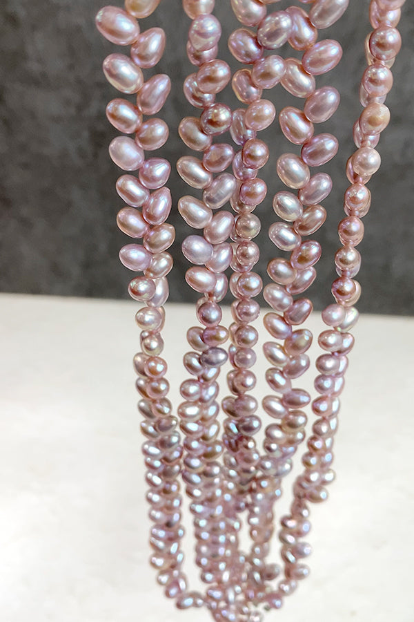 【淡水パール】 （ライス　つぼみ） ナチュラルピンク ナチュラルパープル 大きさ　約5～6×7～9mm 穴径　約0.4～0.5mm