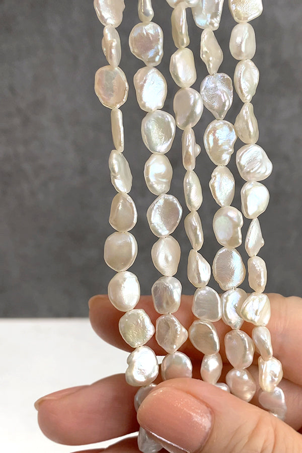 【淡水パール】 （花びら　ケシ） 小サイズ　大きさ　約7.5～8.5×7～7.5mm 大サイズ　大きさ　約9～11×7.5～8.5mm 穴径　約0.5mm