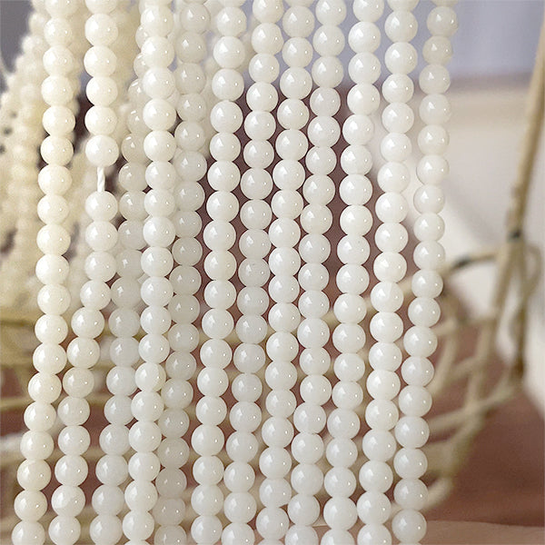 [Other Natural Materials] White Coral (Round Plain) Size: Approx. 2-2.5mm, Hole Diameter: Approx. 0.4-0.5mm, Approx. 185 pieces, Approx. 40cm