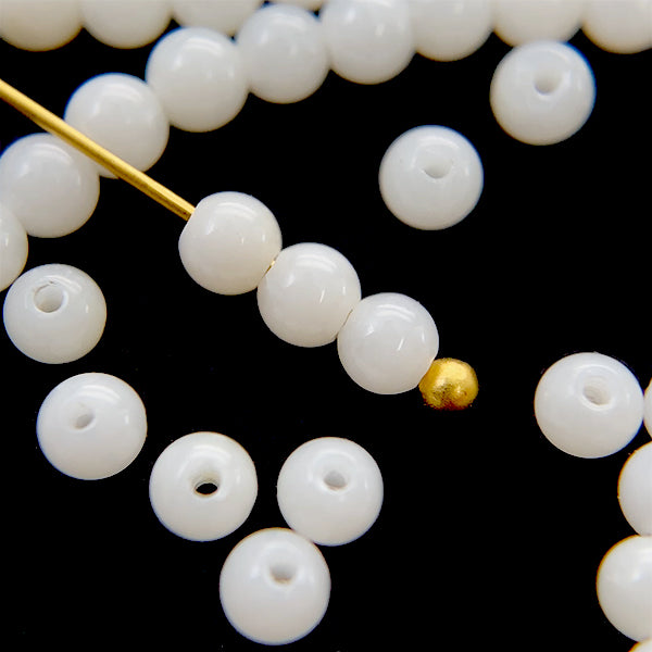 [Other Natural Materials] White Coral (Round Plain) Size: Approx. 2-2.5mm, Hole Diameter: Approx. 0.4-0.5mm, Approx. 185 pieces, Approx. 40cm